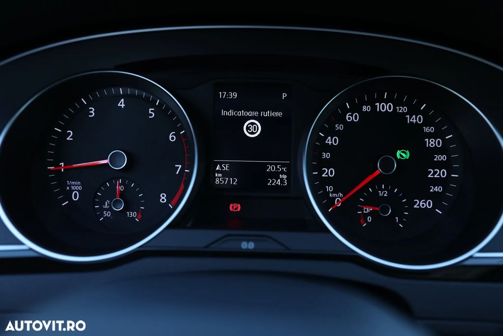 Volkswagen Passat 1.5 TSI OPF DSG Business - 10
