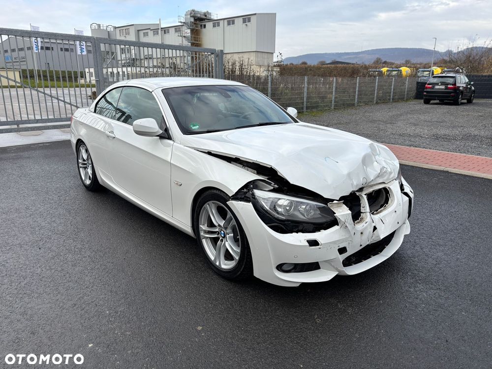 BMW Seria 3 320i M Sport Edition - 6