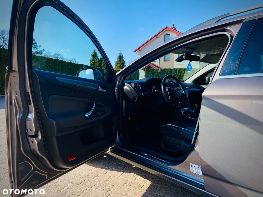 Ford Mondeo 2.0 TDCi Titanium - 19