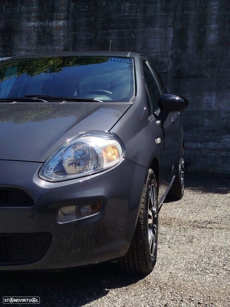 Fiat Punto 1.3 M-Jet Lounge S&S - 11