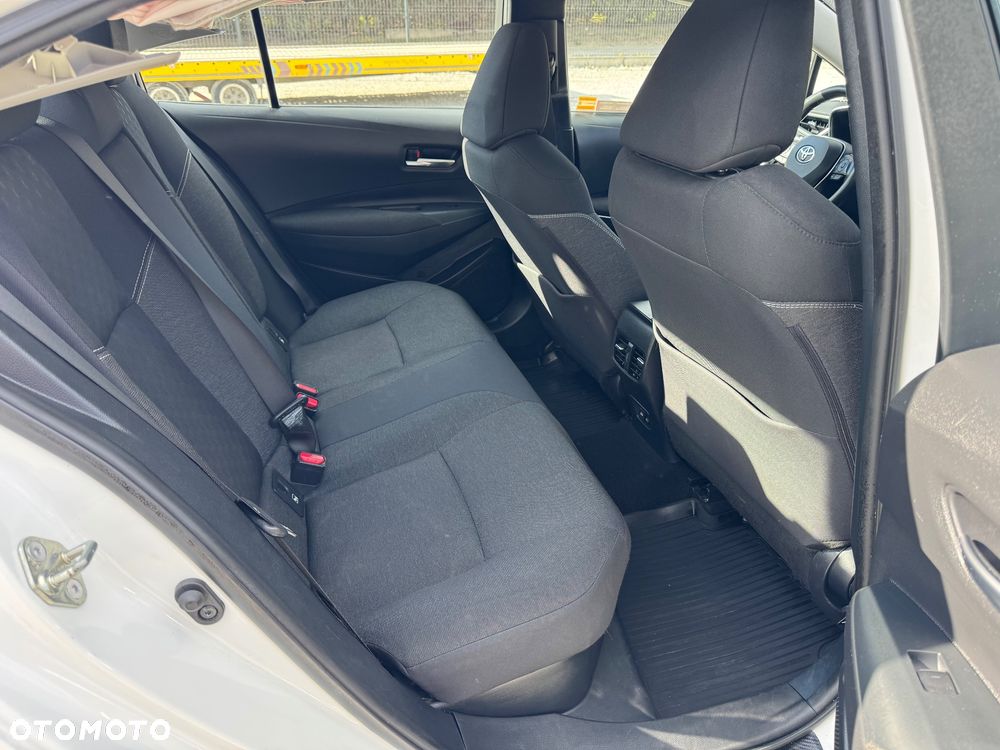 Toyota Corolla 1.8 Hybrid Comfort - 27