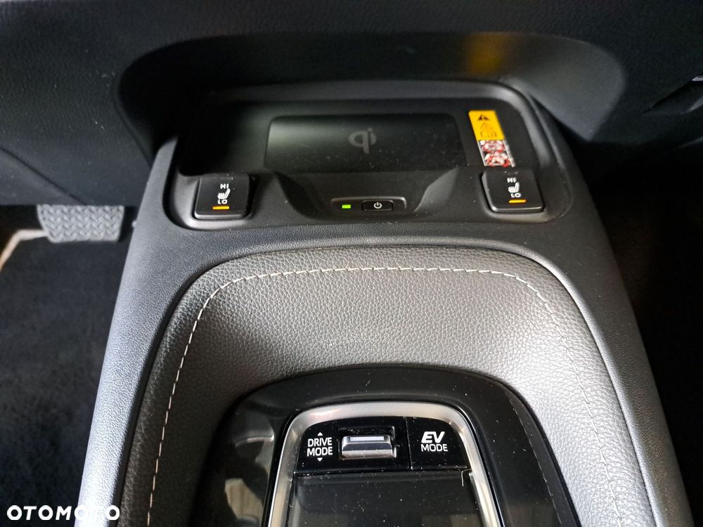 Toyota Corolla 1.8 Hybrid Style - 29