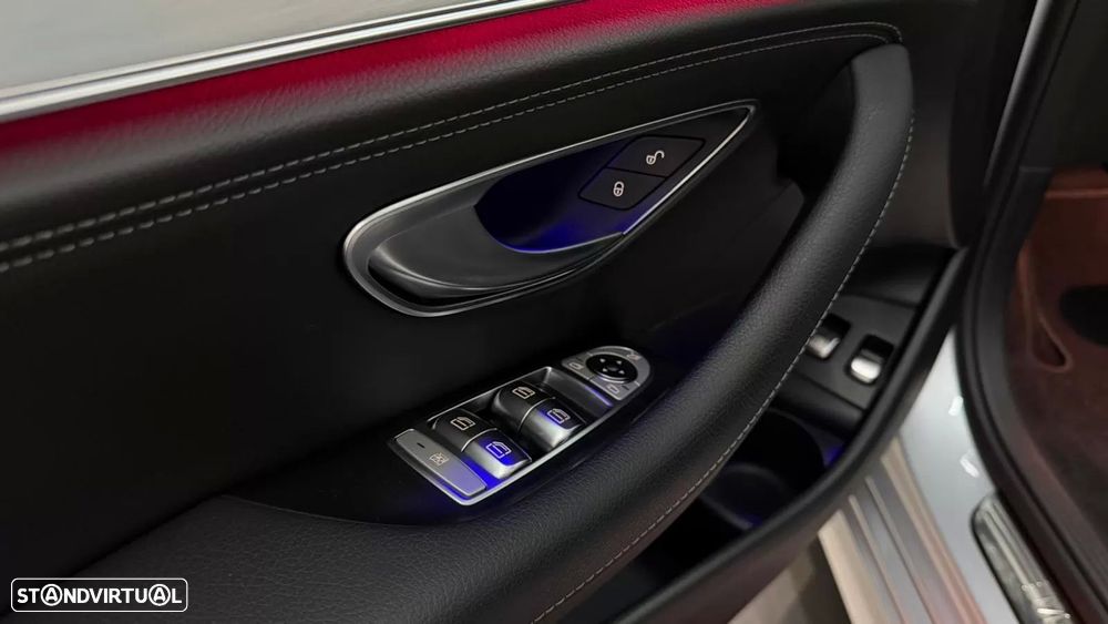 Mercedes-Benz E 300 e AMG Line - 38