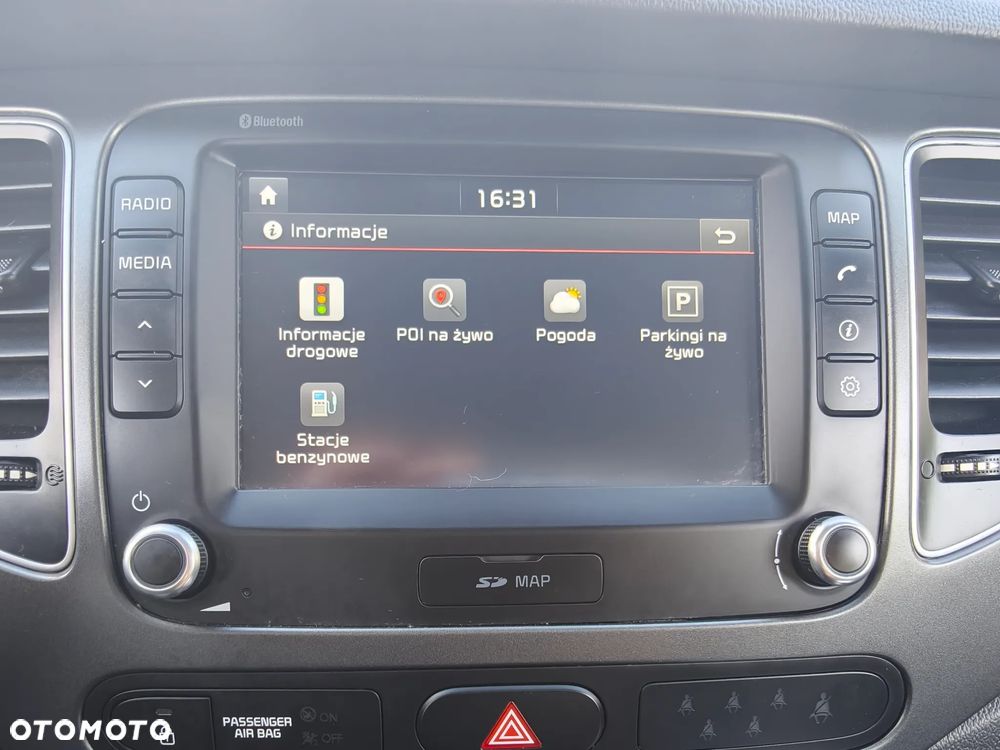 Kia Carens 1.6 GDI Dream-Team Edition - 27