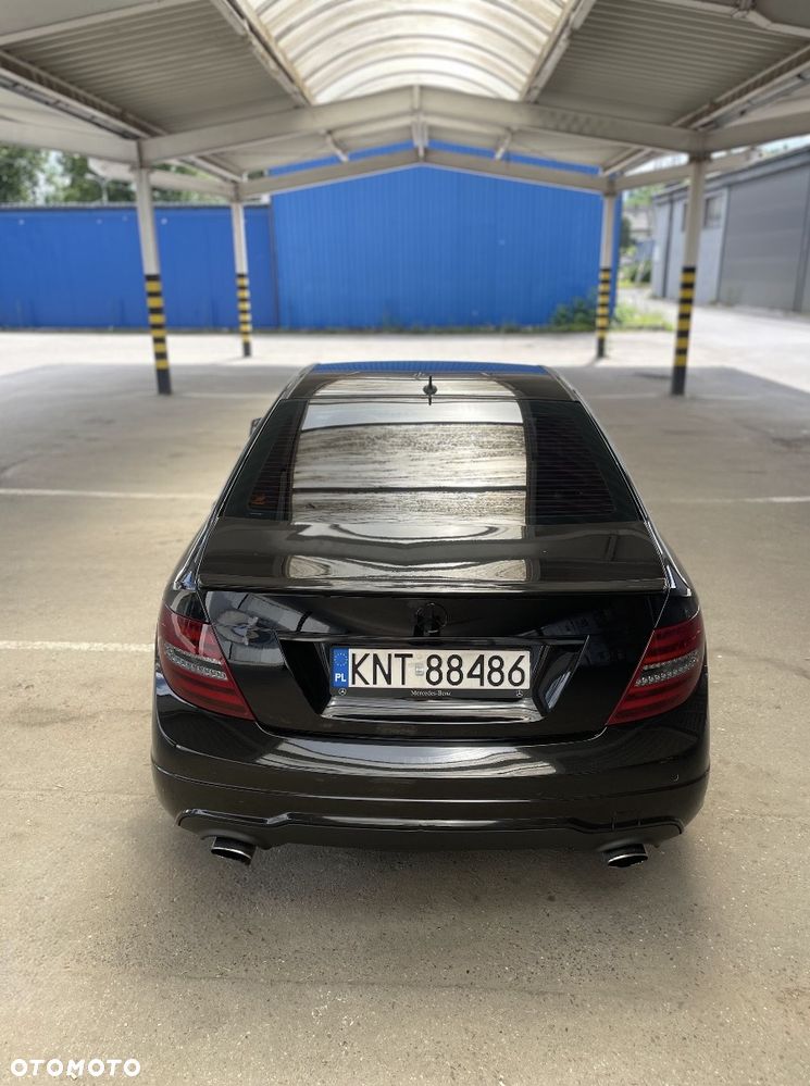 Mercedes-Benz Klasa C 300 CDI 4Matic 7G-TRONIC Avantgarde Edition - 2
