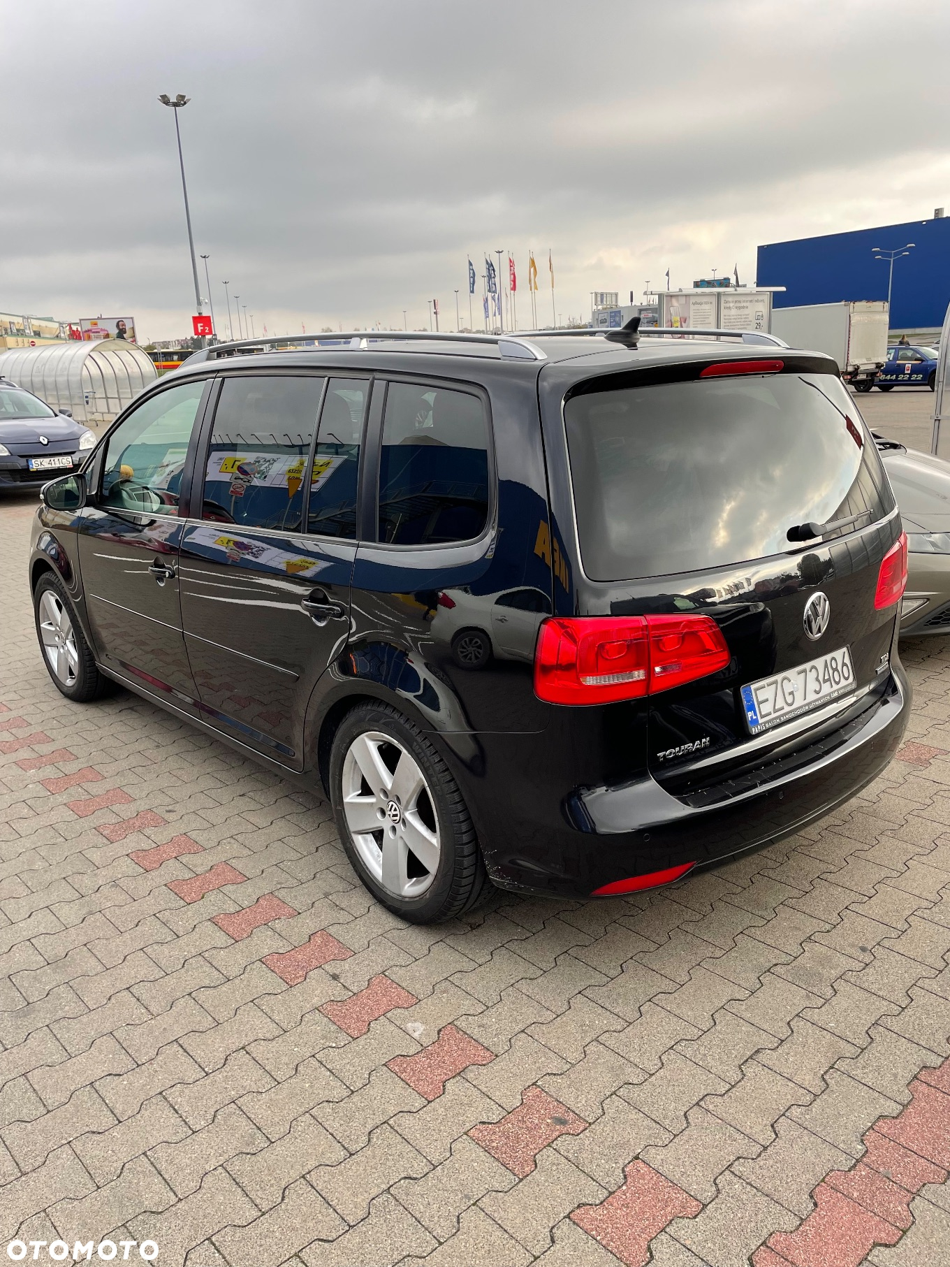 Volkswagen Touran 1.6 TDI DPF Comfortline DSG - 2