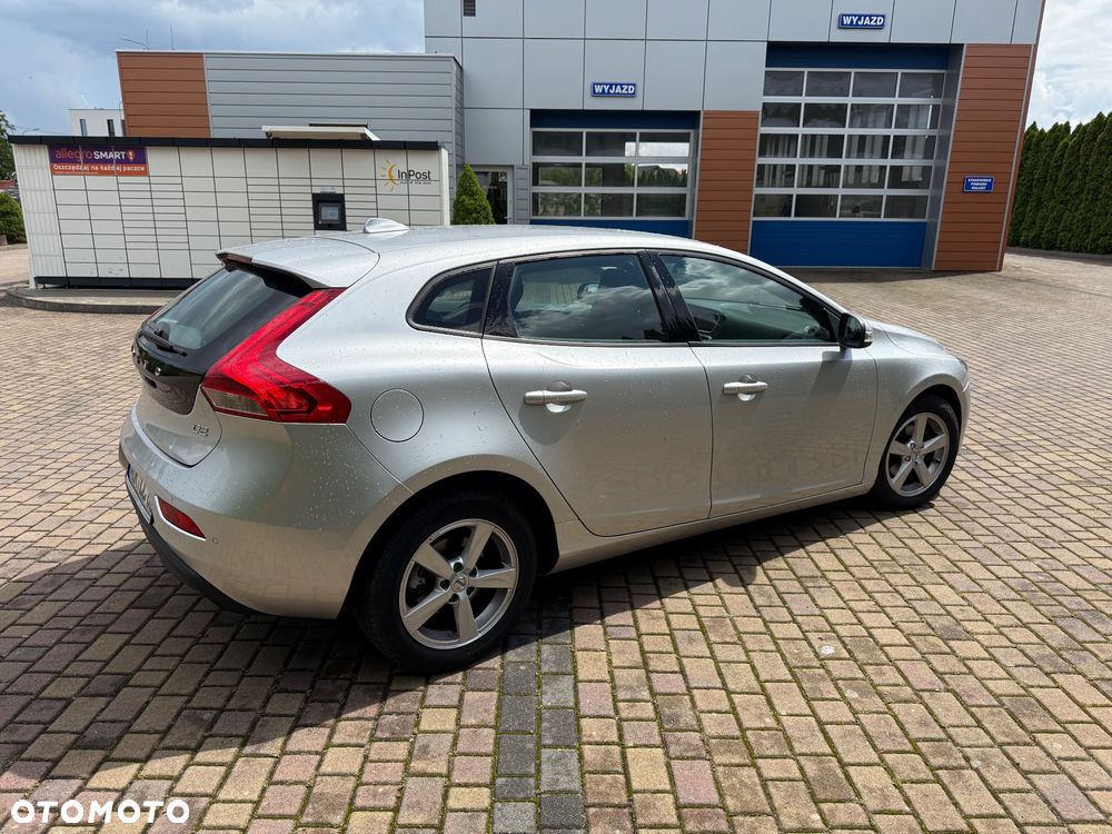 Volvo V40 - 9
