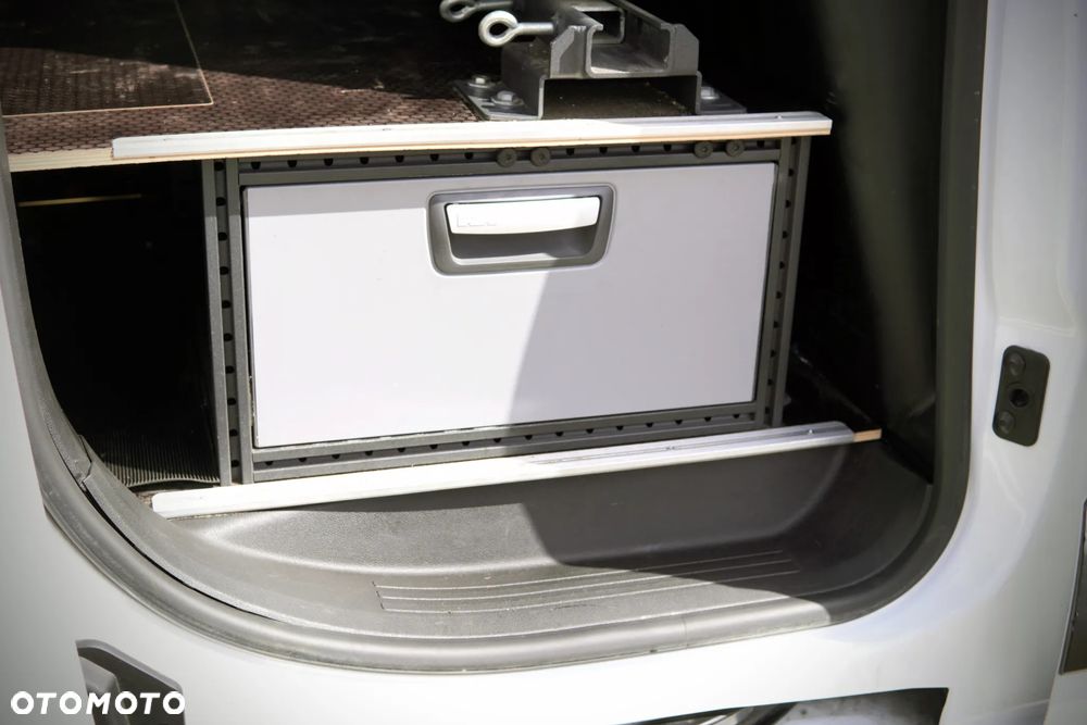 Opel Combo Van 1.2 Enjoy 110KM 4d Long - 21