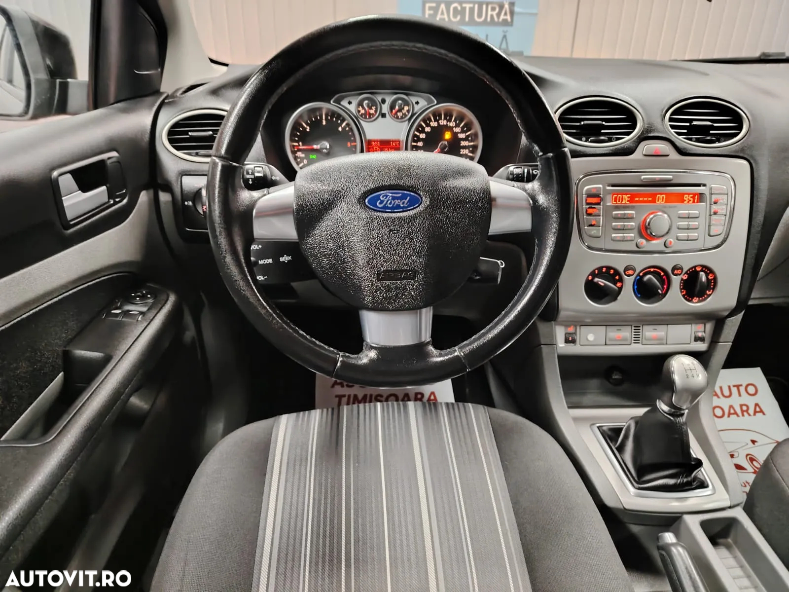 Ford Focus - 8