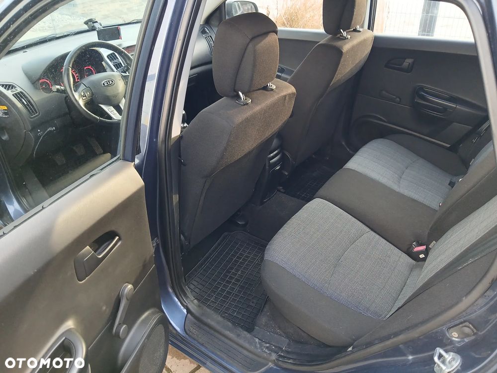 Kia Ceed 1.4 CVVT Vision - 14