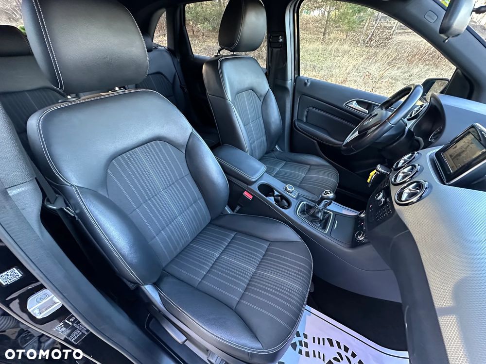 Mercedes-Benz Klasa B 180 CDI (BlueEFFICIENCY) - 15