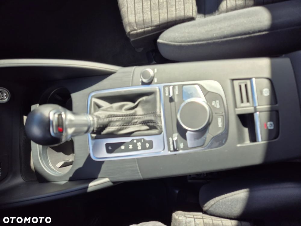 Audi A3 Limousine 35 TFSI S tronic S line - 20