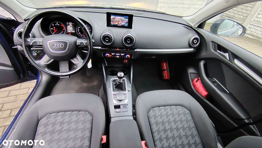 Audi A3 Sportback 1.6 TDI - 24