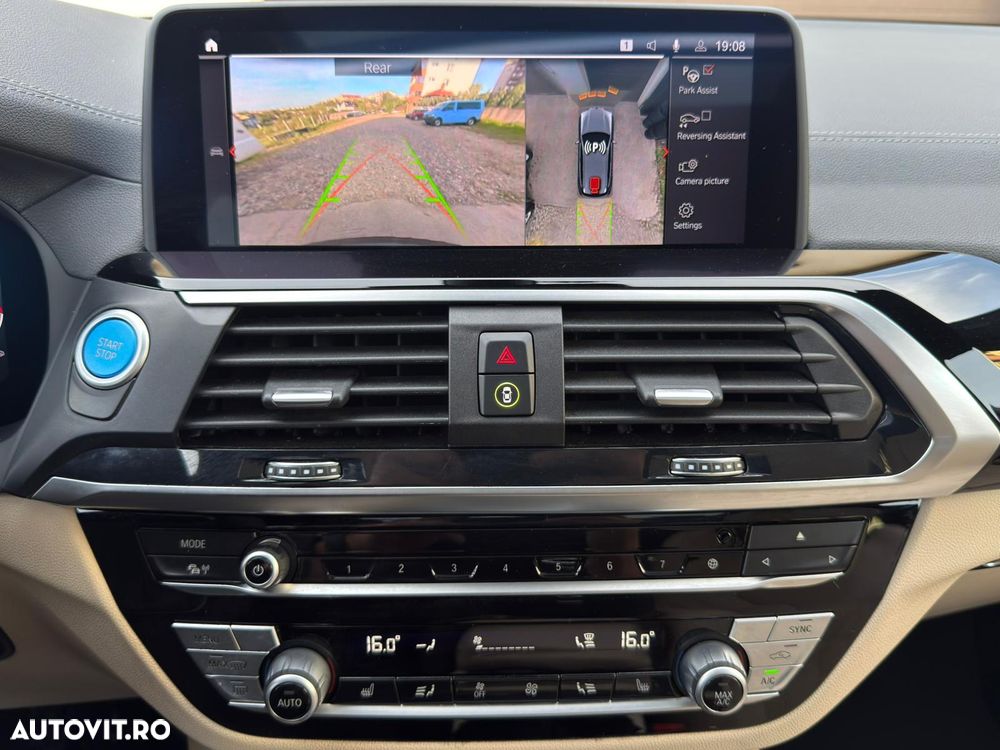 BMW iX3 Inspiring - 19