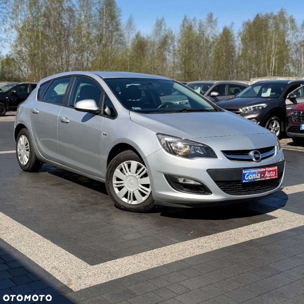 Opel Astra - 2