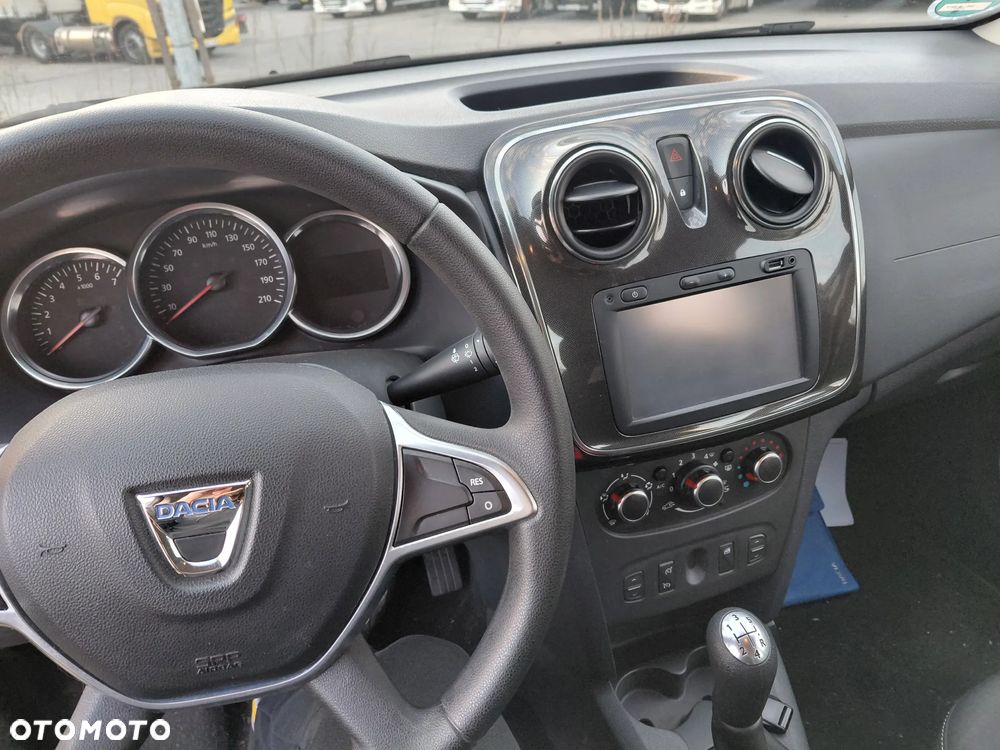 Dacia Sandero 0.9 TCe Laureate S&S - 6