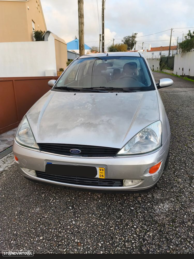 Ford Focus 1.6 Ghia - 4