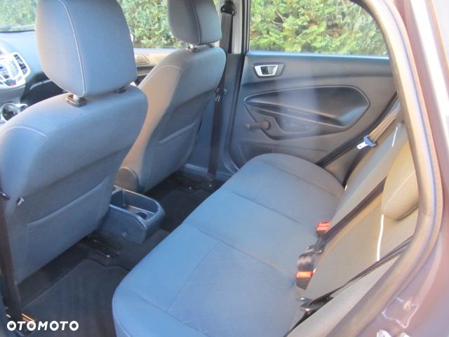 Ford Fiesta 1.25 Celebration - 9