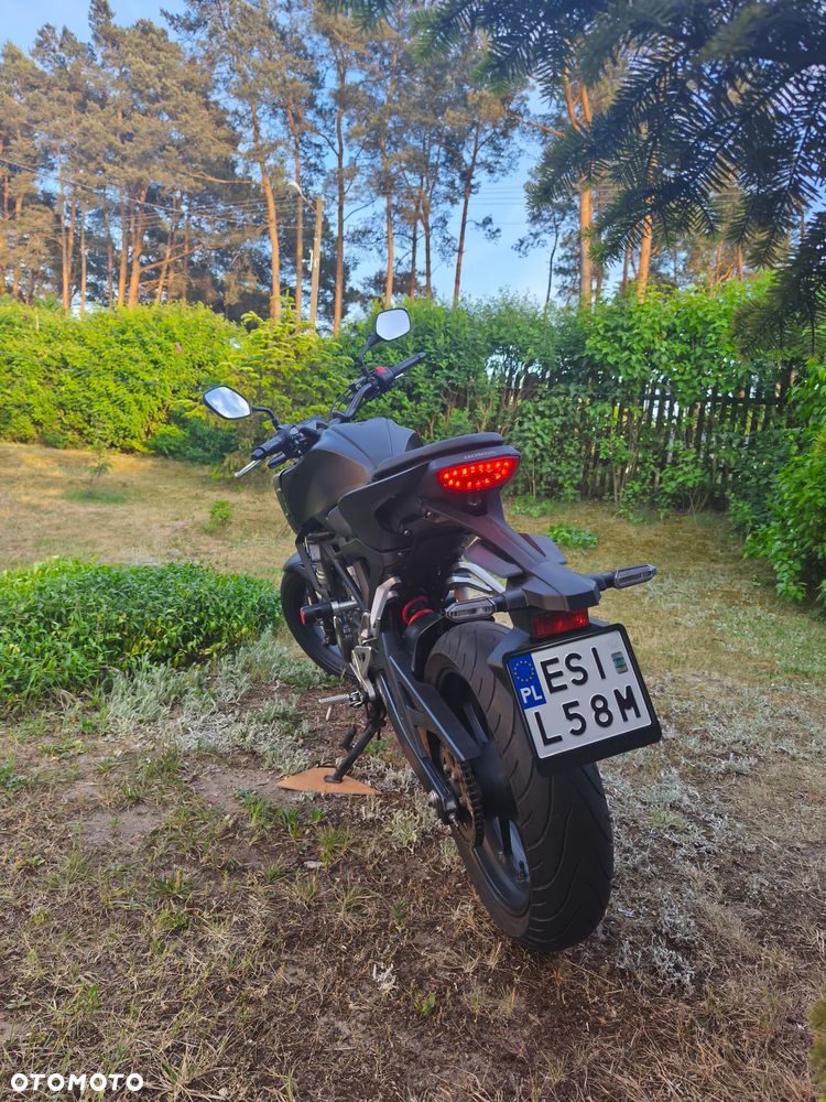 Honda CB - 4