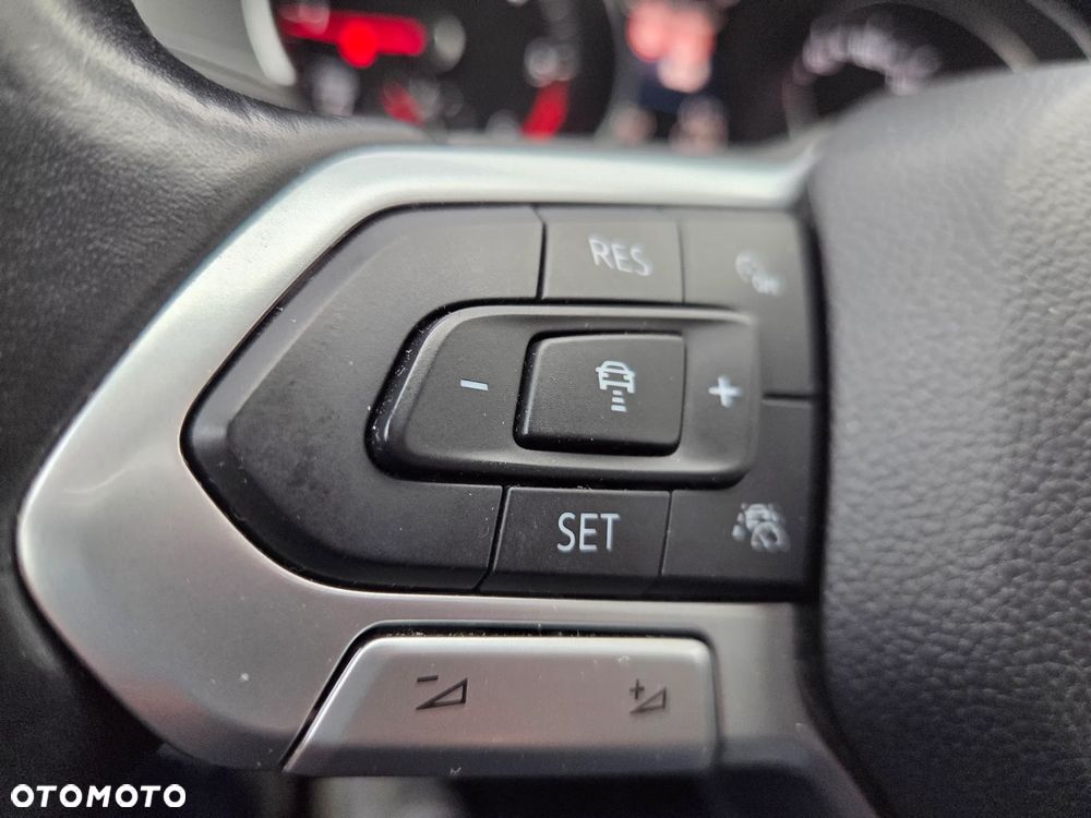 Volkswagen Passat 2.0 TDI Bi-Turbo BMT 4Mot Highline DSG - 25