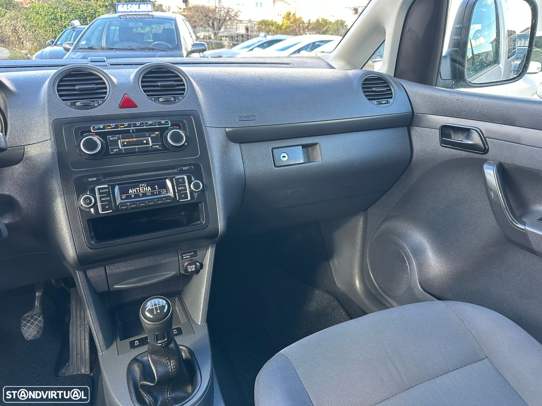 VW Caddy Maxi 1.6 TDi Extra AC BlueMotion - 15