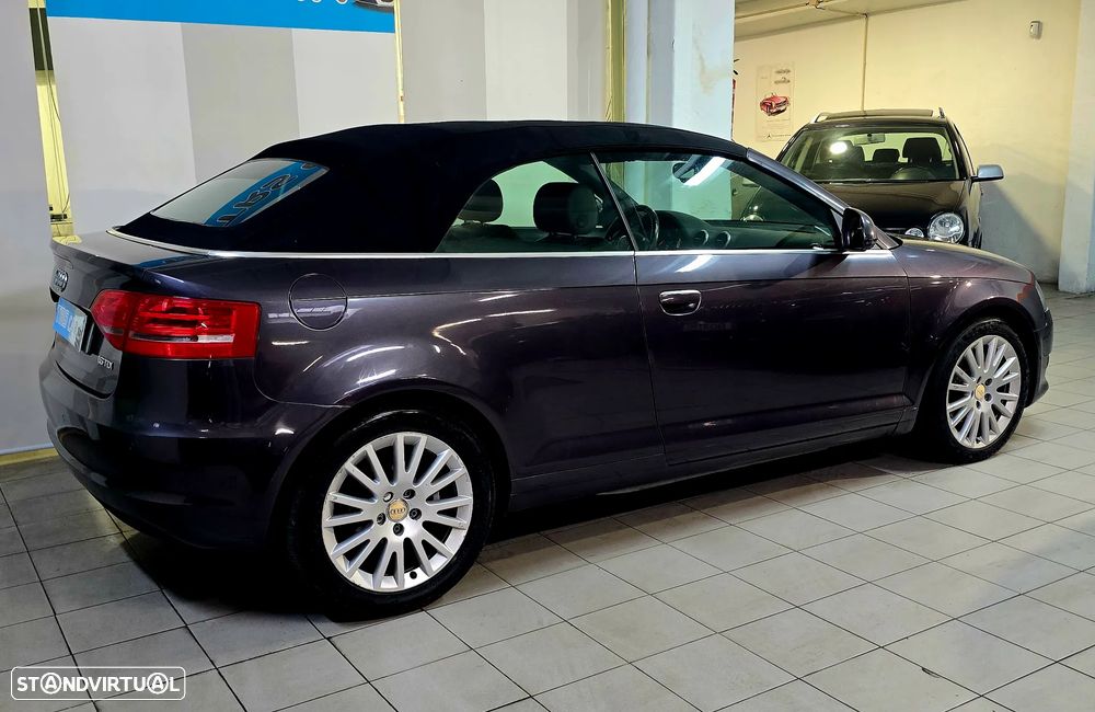 Audi A3 Cabrio 1.6 TDi DPF Attraction - 11