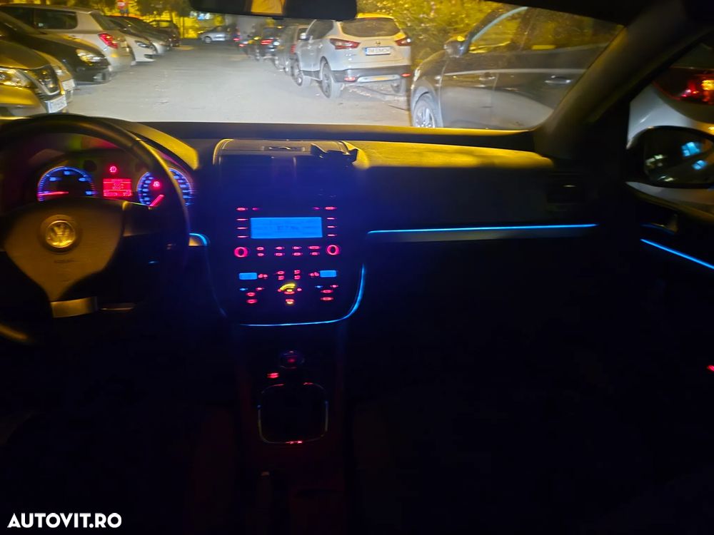 Volkswagen Golf 1.9 TDI Individual - 18