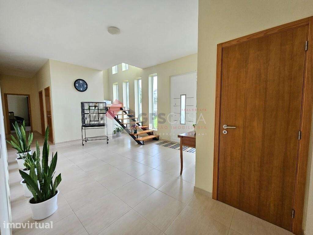 Moradia T4 com garagem – terreno de 1.936 m2 - Grande imagem: 4/56