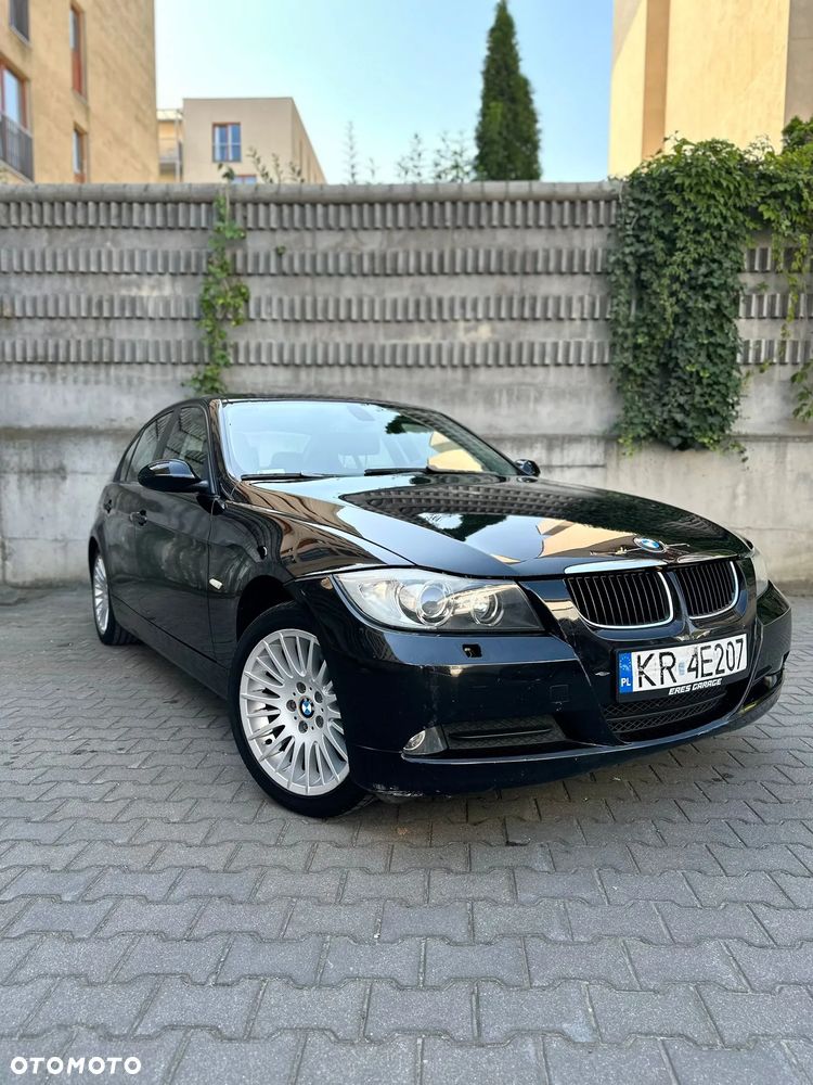 BMW Seria 3 320i - 12