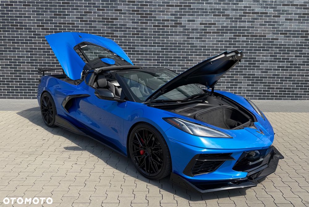 Chevrolet Corvette - 4