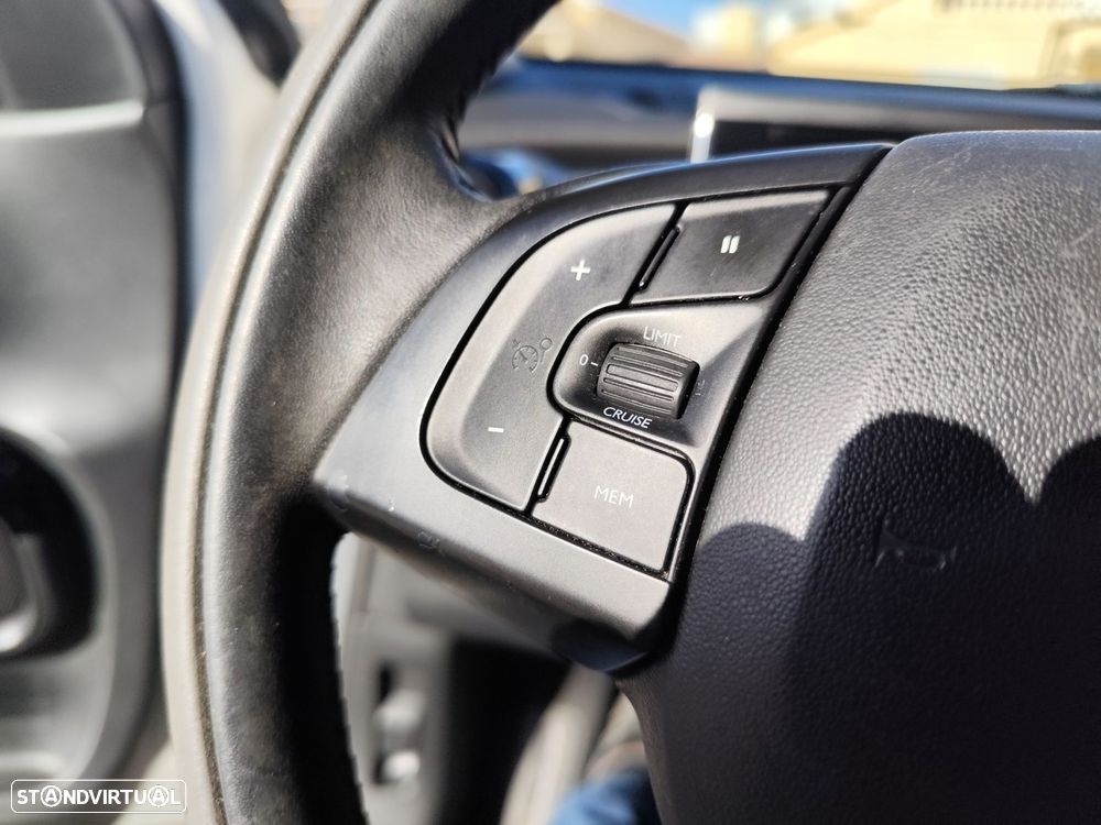 Citroën C4 Cactus BlueHDi 100 82g Stop&Start Feel - 15