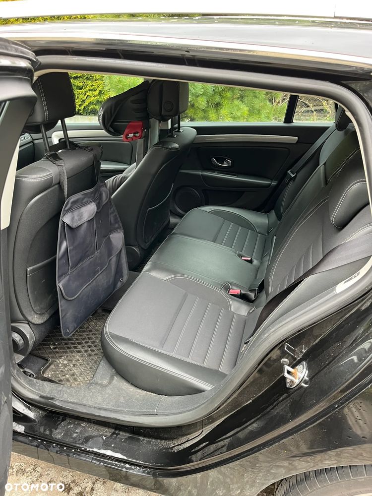 Renault Laguna 2.0 dCi Black Edition - 8