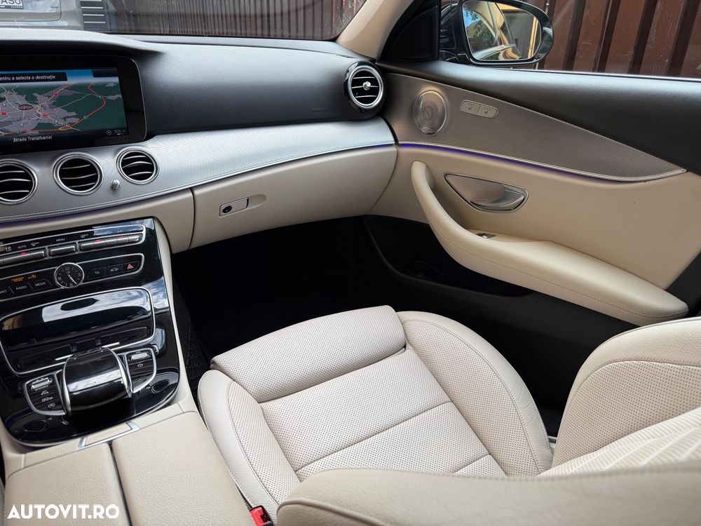 Mercedes-Benz E - 10