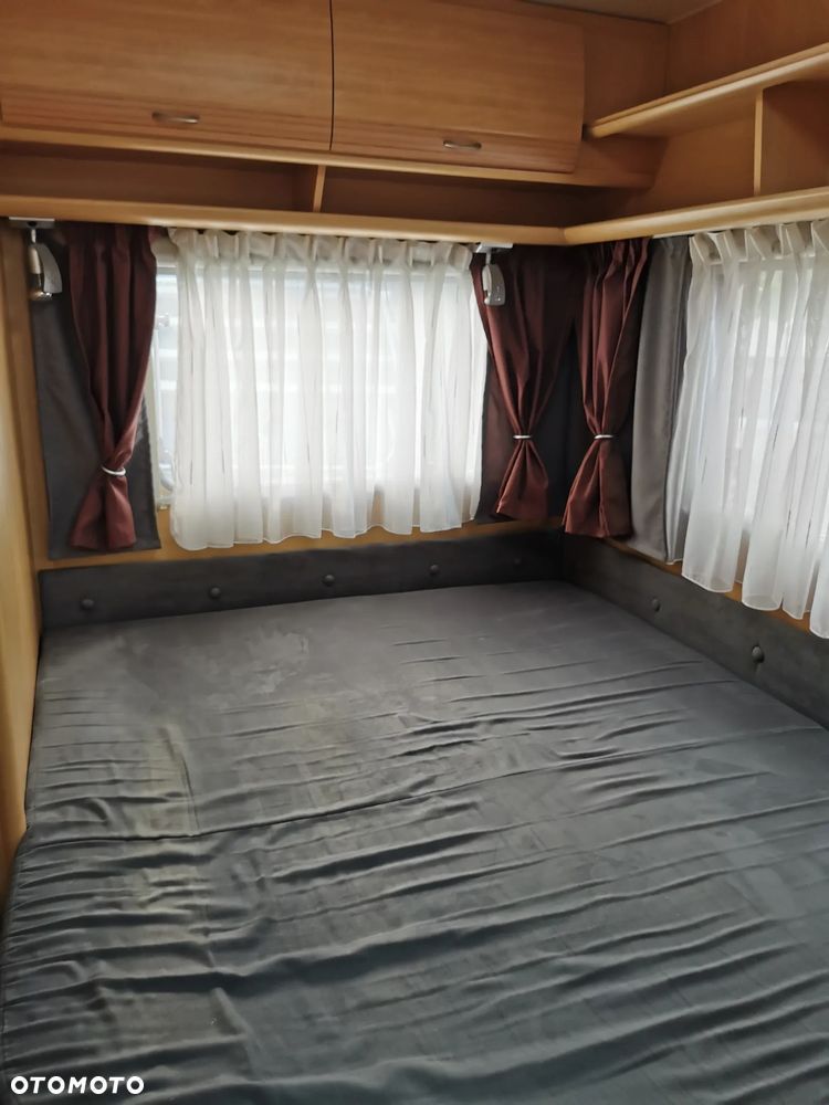 Dethleffs Camper - 13
