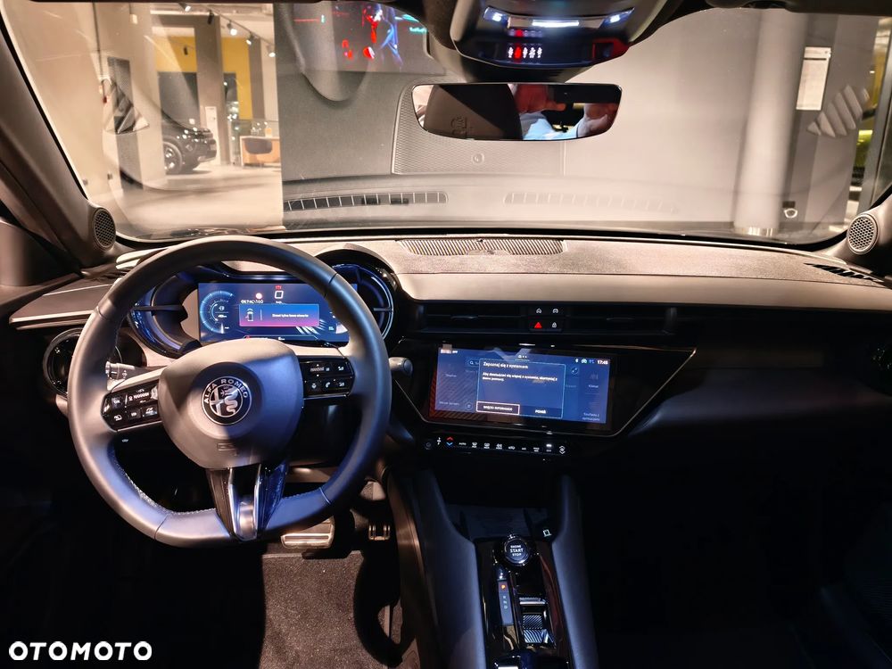 Alfa Romeo Junior 1.2 mHEV Ti eDCT - 7