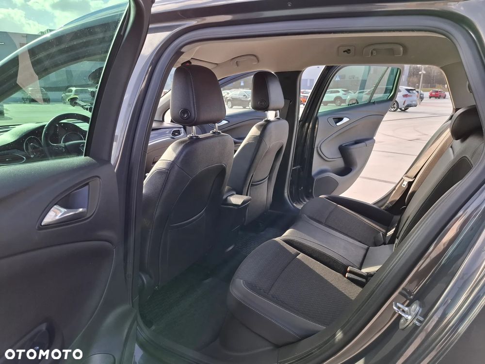 Opel Astra 1.6 BiTurbo D (CDTI) Start/Stop Innovation - 15