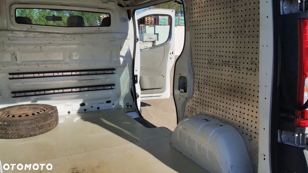 Renault Trafic - 23