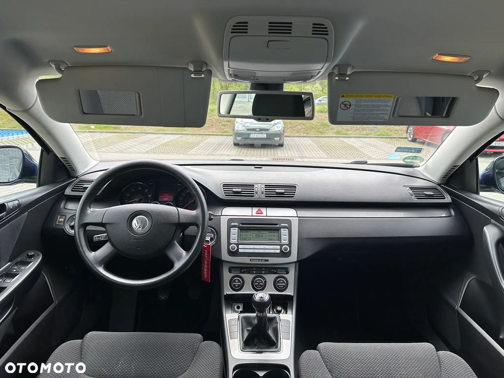 Volkswagen Passat 2.0 FSI Comfortline - 13