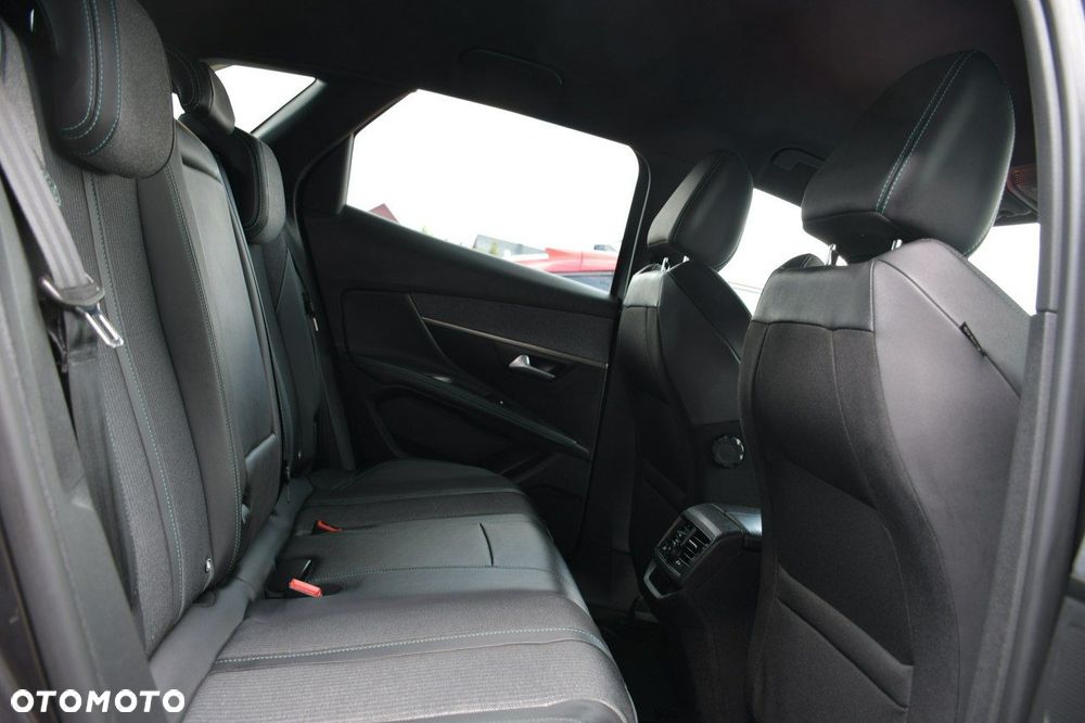 Peugeot 3008 225 e-EAT8 Allure Pack - 20