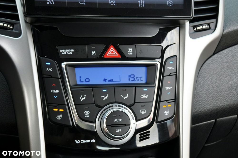Hyundai i30 - 32