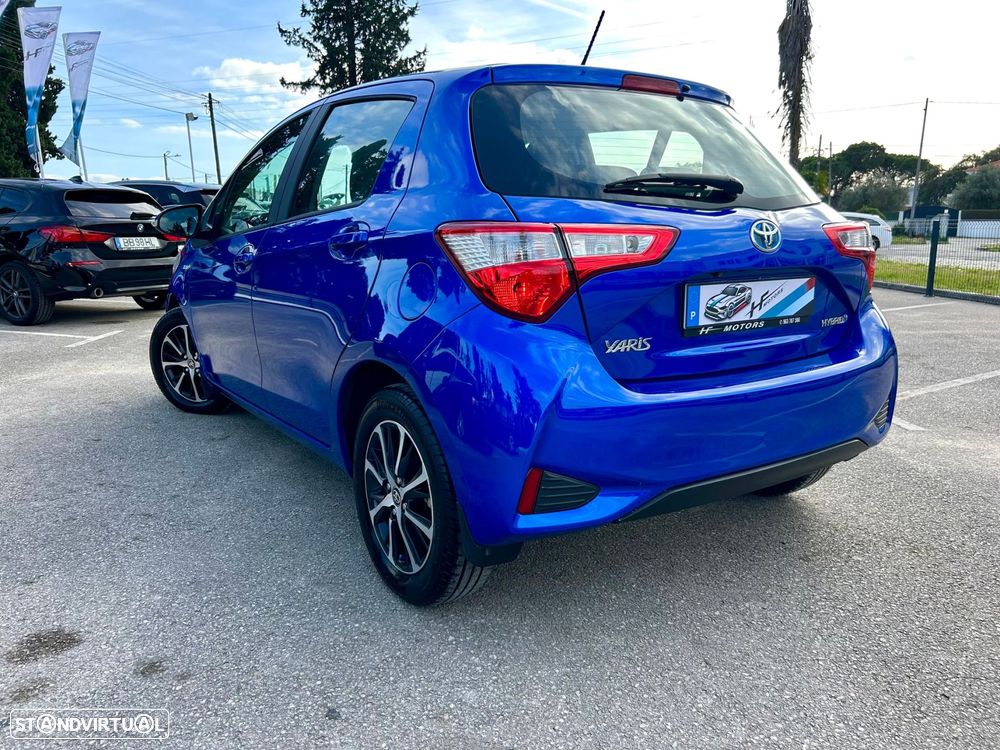 Toyota Yaris - 10