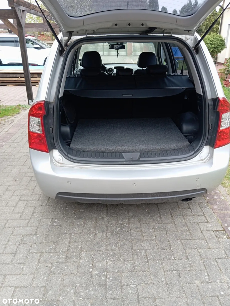 Kia Carens 2.0 EX - 9
