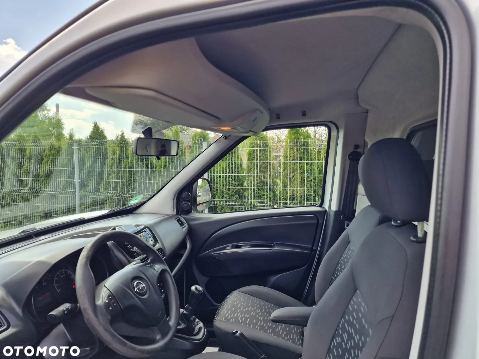 Opel COMBO - 12