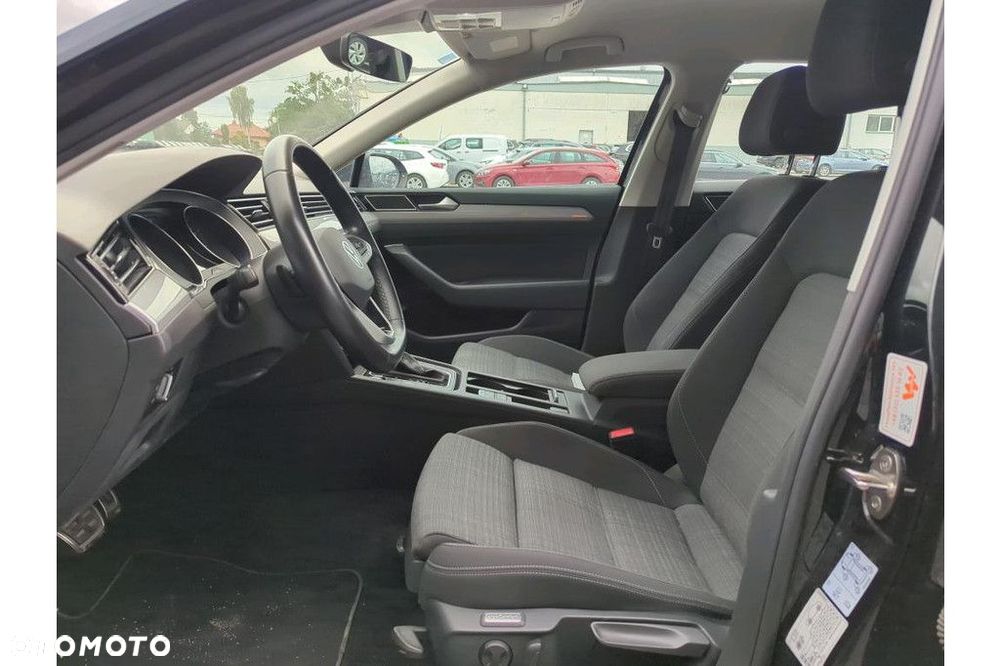 Volkswagen Passat Variant 2.0 TSI Business DSG - 5