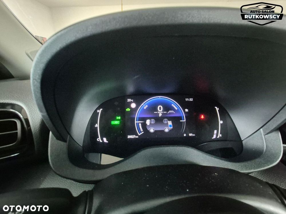Toyota Yaris Cross - 25