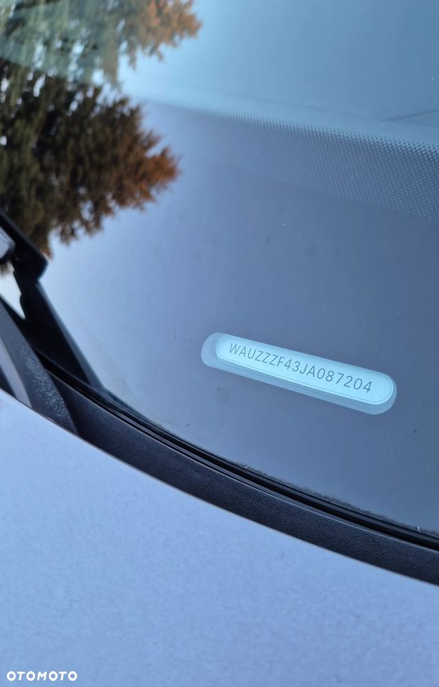 Audi A4 Avant 2.0 TDI S tronic - 23