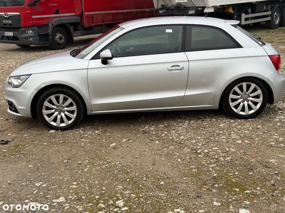 Audi A1 3-drzwiowe 1.6 TDI S line Sportpaket - 8