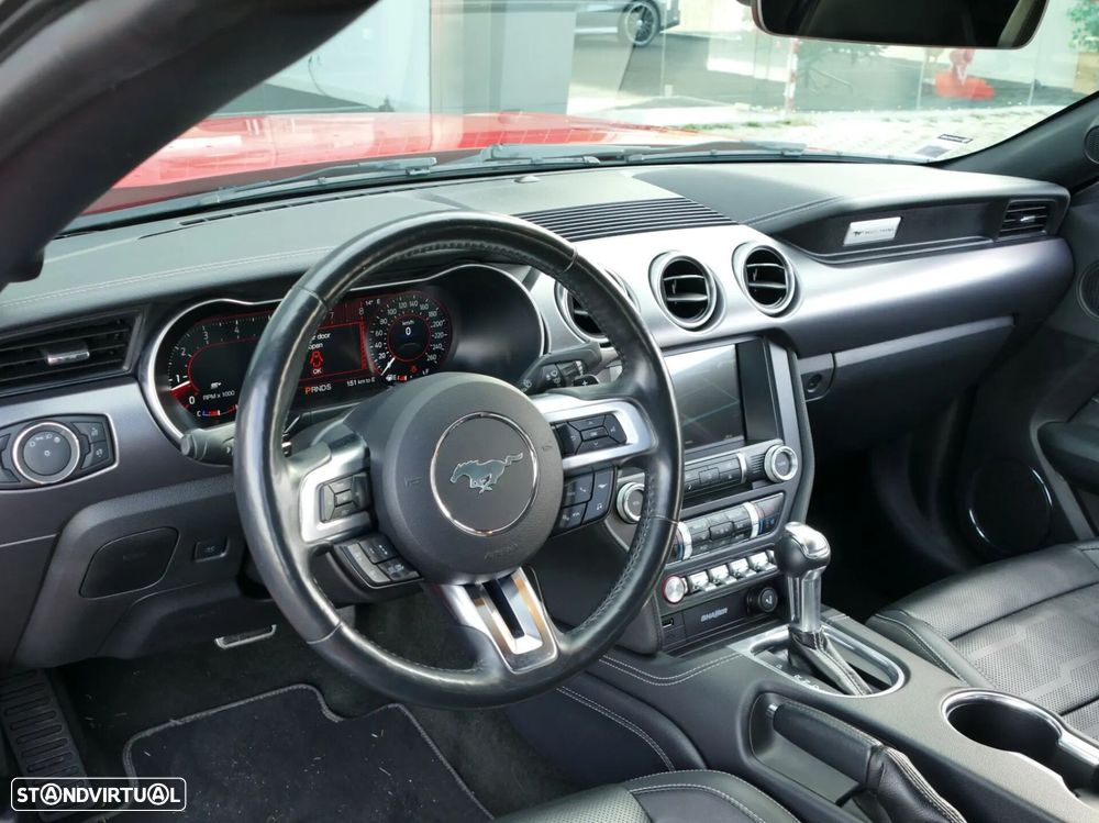 Ford Mustang 2.3i EcoBoost Aut. - 25