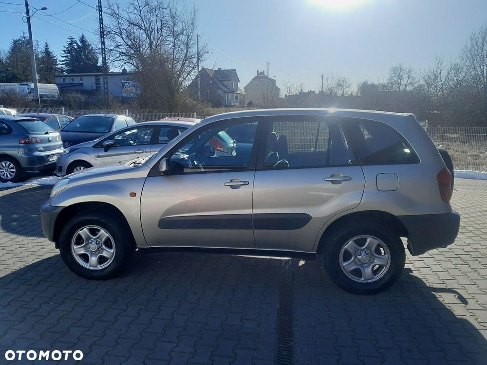 Toyota RAV4 2.0 VVT-i 4x4 - 7