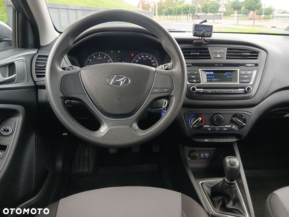 Hyundai i20 1.2 Fresh - 25